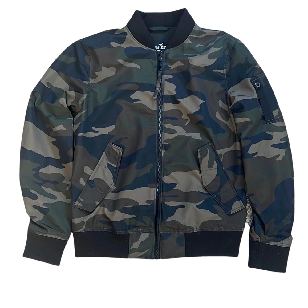Hollister camo jacket, size small